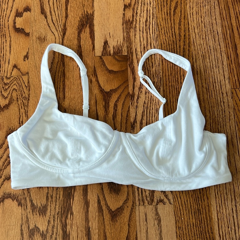 Aerie Super Chill Real Good White Bra Size Medium NWOT